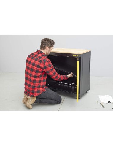 Armadio Basso a 2 Ante con Piedini, Nero, 83.5 x 22.5 x 83 cm STST97595-1 - STANLEY | Utensili Store