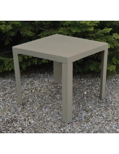 TAVOLO RESINA QUADRATO SATURNO TORTORA SIMILRATTAN  - Senza Marca